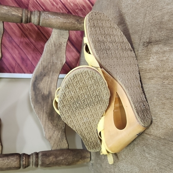 FRYE heeled sandle size 9 - Picture 6 of 9